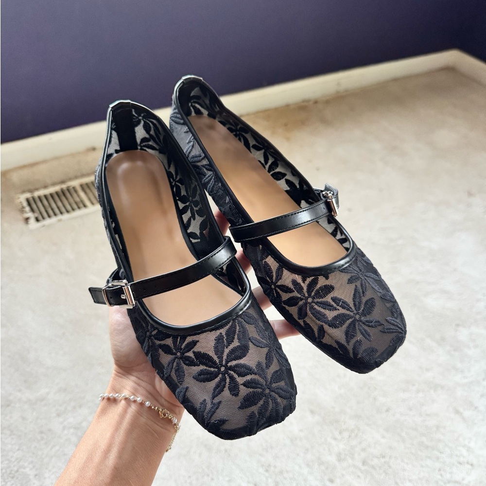 Elegant Black Lace Mary Jane Shoes